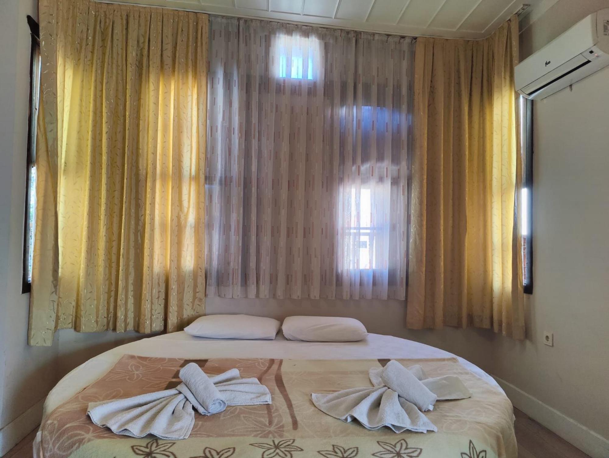 Hotel Antique House Antalia Esterno foto